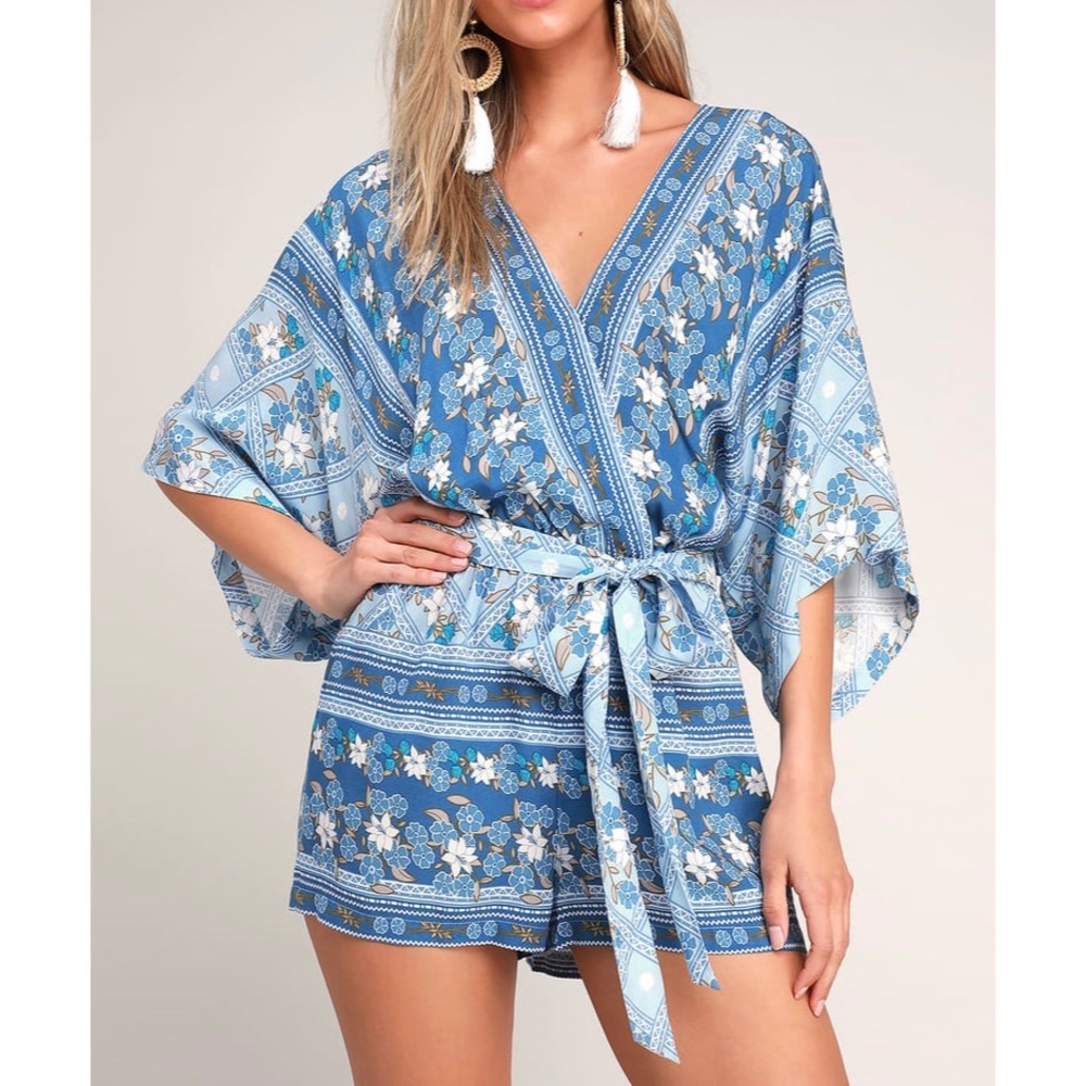Lulus Dominica Floral Print Short Sleeve Romper Blue Size S - Picture 4 of 10